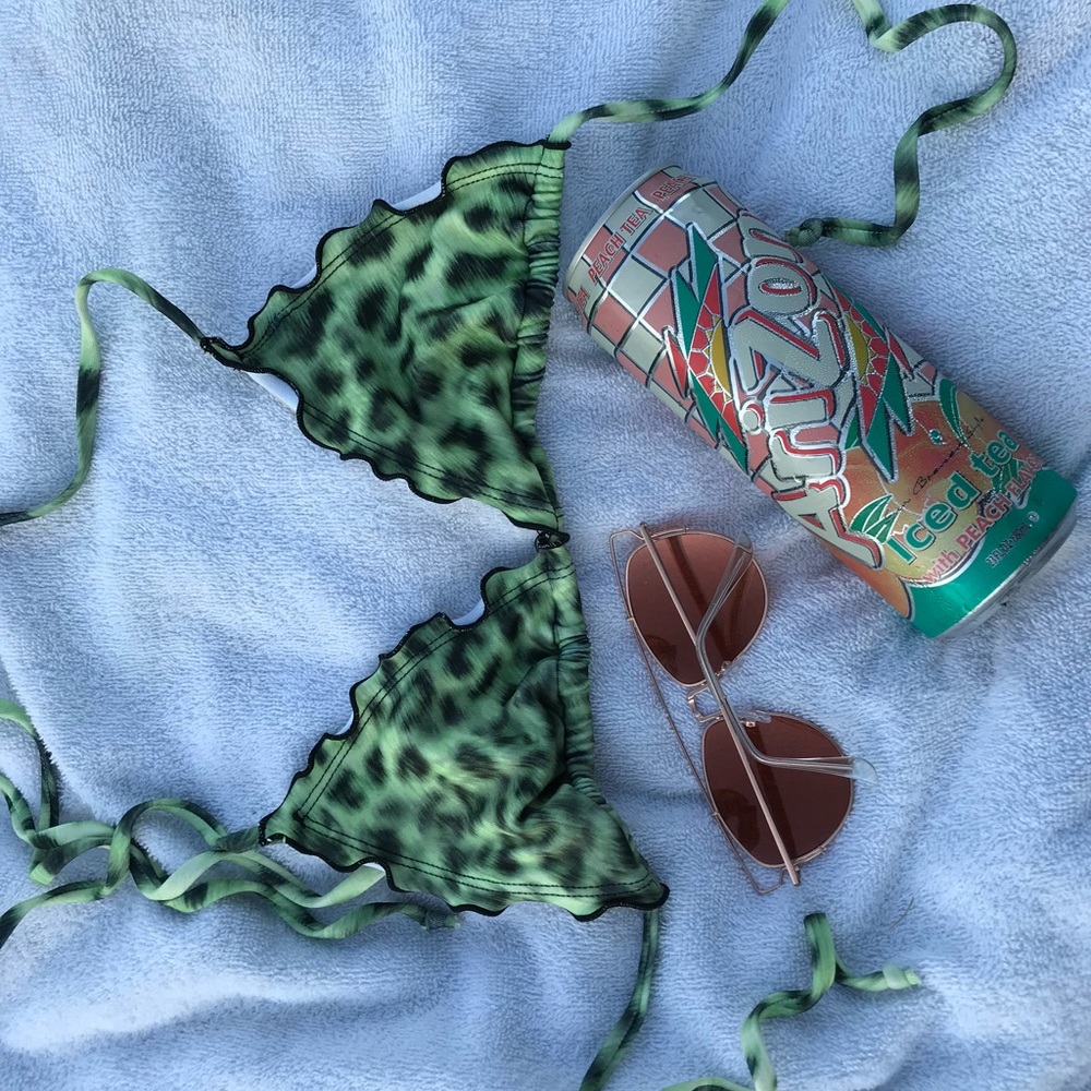 SUPER SALE XMAS 🎄🎁 green leopard heiress top